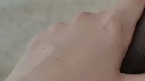 Download: LadyJennifer - Gibst du mir demnächst auch eine Nylon- Fußmassage?