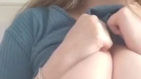 Download: LadyJennifer - Bigboobs, fetter Arsch und kurz mein Gesicht zu sehen