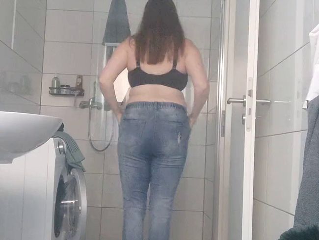 Download: LadyJennifer - Voyeur.. Morgens anziehen mit meinem Jeans Outfit