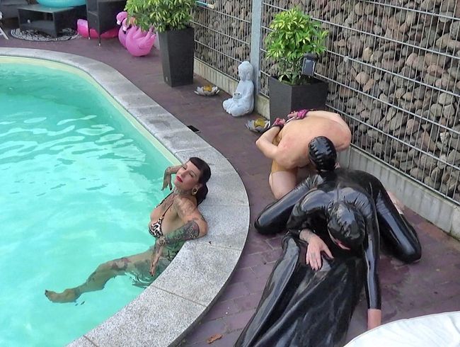 Download: LadyVampira - From Dugout To Desperation