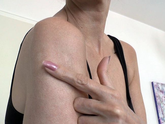 Download: LadyVictoria - Schau mal Narben am Oberarm, Nahaufnahmen, Lady Victoria