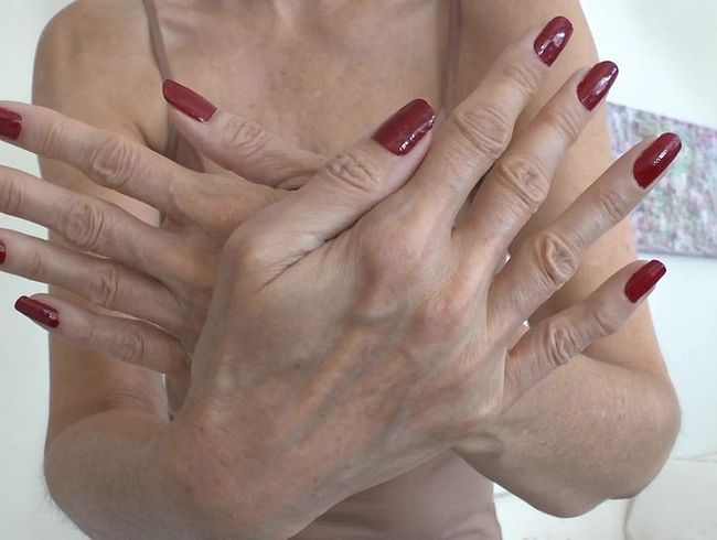 Download: LadyVictoria - Aufregende rote lange Fingernägel, Joi, Lady Victoria