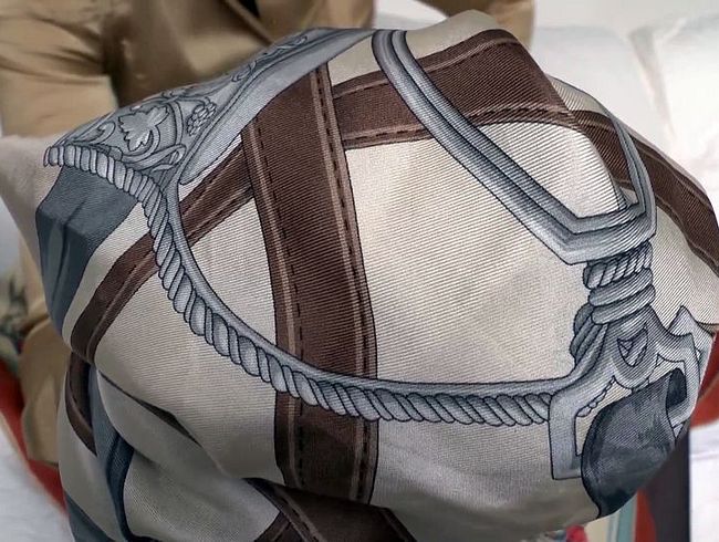 Download: LadyVictoria - Spritze ab auf Stiefmutters Seidentuch, Lady Victoria