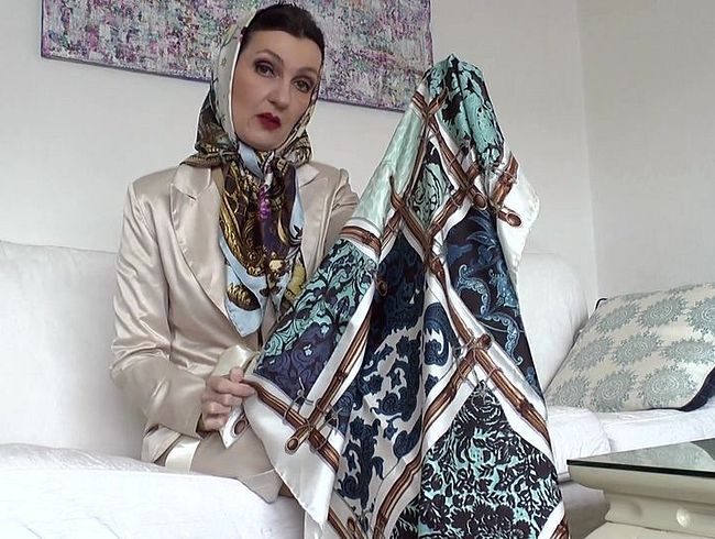 Download: LadyVictoria - Heute wird im Kopftuch masturbiert! Lady Victoria