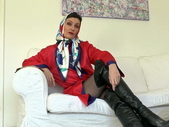 Download: LadyVictoria - Dein Kopftuch Training Teil 1, Spaziergang im Kopftuch, Lady Victoria