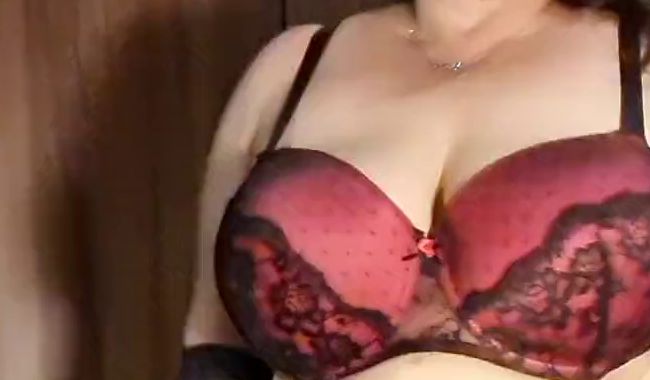 Download: Lady_Mercedes - Outfitwechsel....von geil zu Noch geiler mit Ton