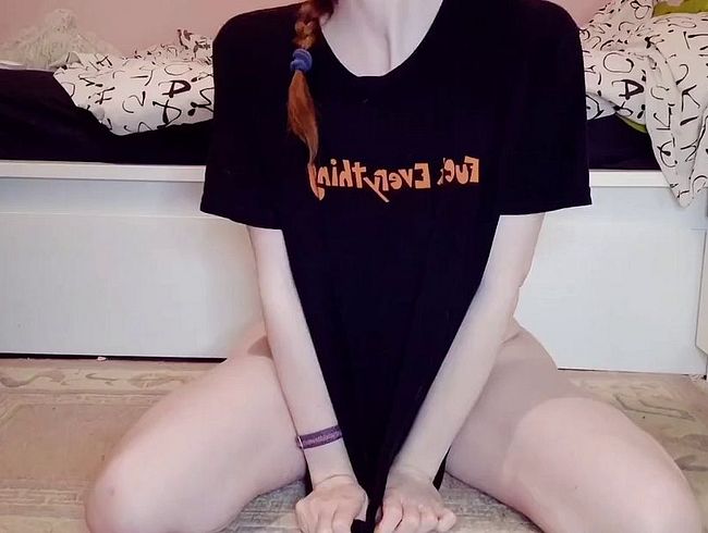 Download: LanaSweet99 - Anal Play mit Plugs und Dildo