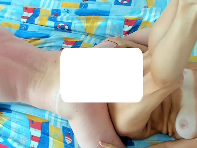 Download: Laniam62 - Er pumpt sein Sperma in eine gierige enge Muschi. Stiefmutter und Stiefsohn