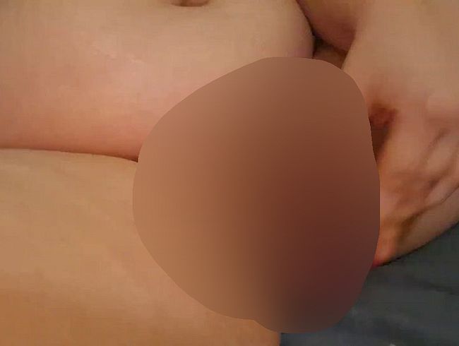 Download: Laqyhe - Versautes Video, Dildo Action mit Dirtytalk