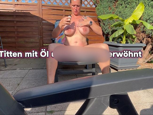 Download: Laura_Rose - Titten mit Öl und Sperma verwöhnt