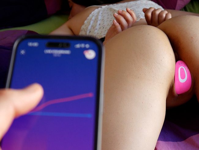 Download: LeMaSnuSnu - Meine devotesten Fantasien werden wahr! Gefesselt während der Vibrator in mir Steckt!