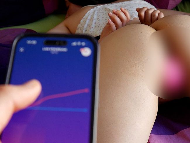 Download: LeMaSnuSnu - Meine devotesten Fantasien werden wahr! Gefesselt während der Vibrator in mir Steckt!