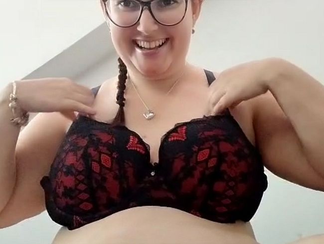 Download: LeaMichel - Meine geile Pussy mit dem Dildo zerfickt. Extrem geil!