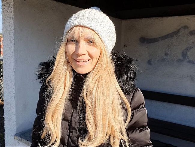 Download: Lea_Stern - USER an Bushaltestelle ABGESCHLEPPT! Geht das doch zu weit? USER SPRITZT MIR VOLL IN MEINE MUSCHI!!