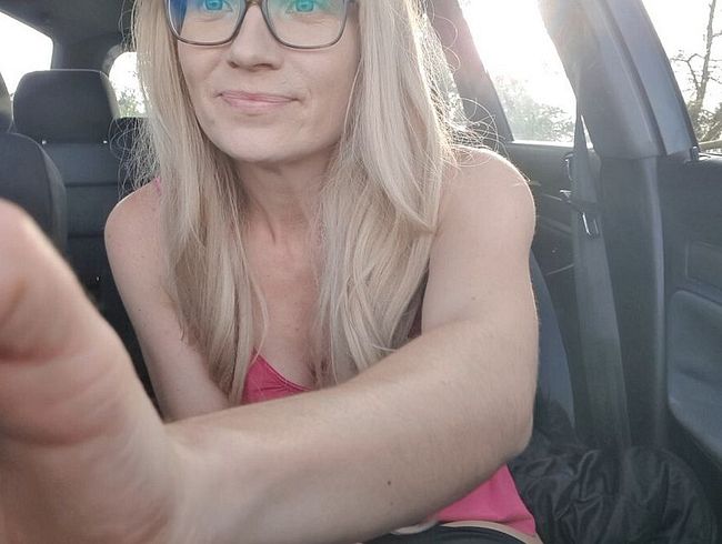 Download: Lea_Stern - Ich besorge es mir hemmungslos im Auto!!! Wurde ich von einem Fremden erwischt?