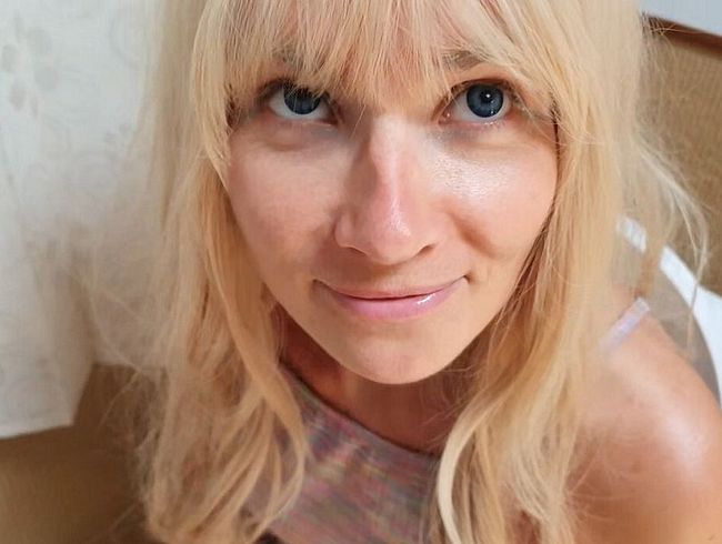 Download: Lea_Stern - Wer Party macht wird weggefickt! Mitbewohner besorgt es mir heimlich im Badezimmer + FACIAL CUMSHOT!