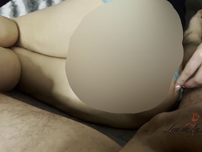 Download: Lea_de_LaLou - Nur ein ruhiger Abend… bis er auf meinem Sofa einschlief..