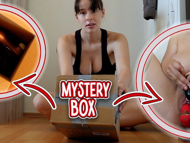 Download: LenaBlush - OMG! HAT SIE NICHT GEMACHT! Orgasmus per Post!