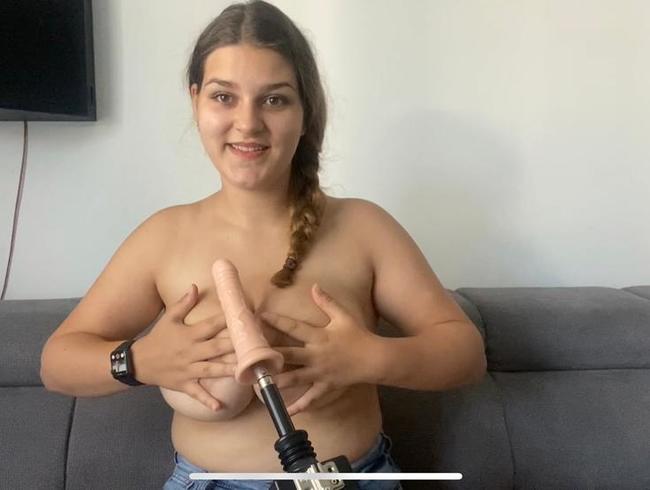 Download: Lena_Lust - Userwunsch - Mein Fickmaschine in Aktion!