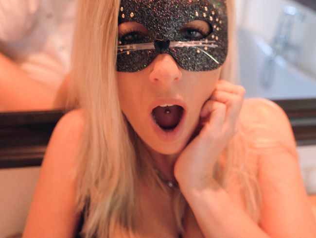 Download: Leonie-pur - Verrücktes Sex-BlindDate beim Maskenball! POV Sex