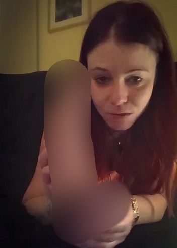 Download: Leonie_Mysterie - Ich musste es mir mit zwei Toys besorgen, ich macht mich so Geil