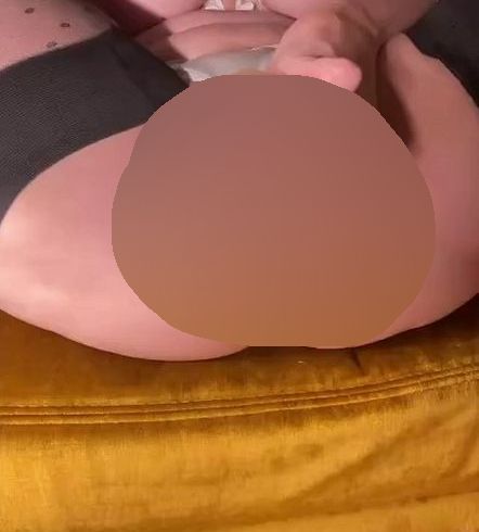 Download: Liana99 - Ich sage dir wie du feinen Schwanz wichsen sollst