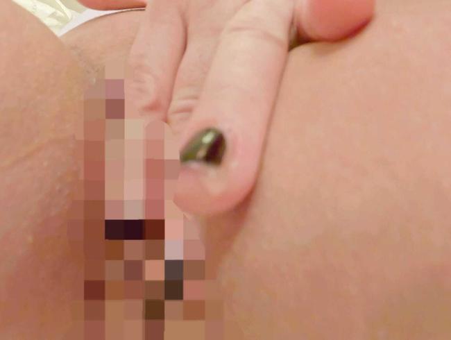 Download: LiesaBDSM - Ich piss dir in dein Maul Sklave!