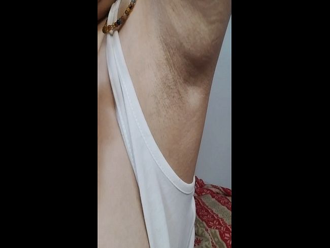 Download: LinaTits - Meine Achselhöhlen sind die Art, wie Sie sie mögen