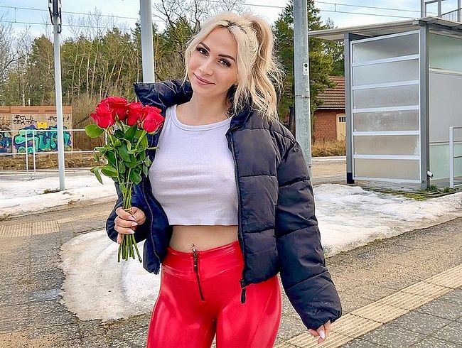 Download: Lisa_Sophie - Williges FickFleisch zum Valentinstag - Statt Romantik wurde es pervers!