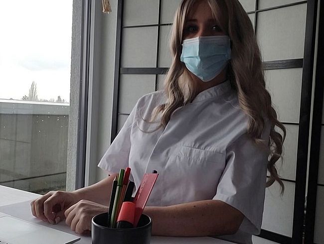 Download: Litclit - Notgeile Ärztin verschreibt einen Fick für ihren Patient ! LATEX HANDJOB-DOGGY-TITTENFICK