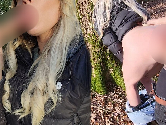 Download: Litclit - Spontaner Outdoor Fick im Wald mit süßer Blondine in Daunenjacke | Großer Cumshot