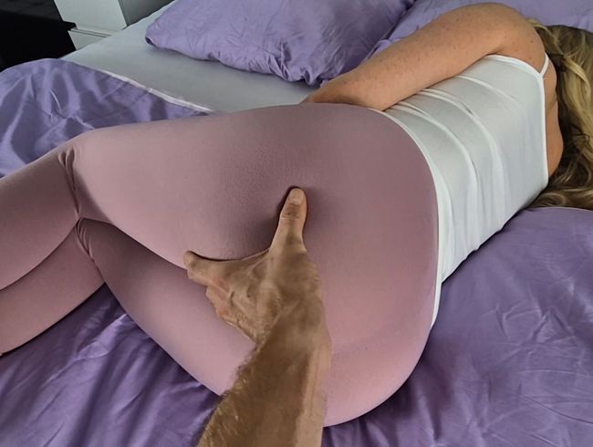 Download: Litclit - POV Stiefschwester will lieber Ficken anstatt chillen !!! FETTER TROPFENDER CREAMPIE