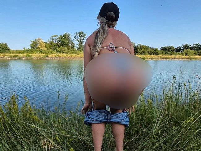 Download: Litclit - Echter Outdoor-Sex am Flussufer! Cumshot auf große Titten und Doggystyle Creampie