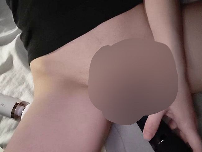 Download: LittleKimy - Beenden mit einer feuchten Muschi