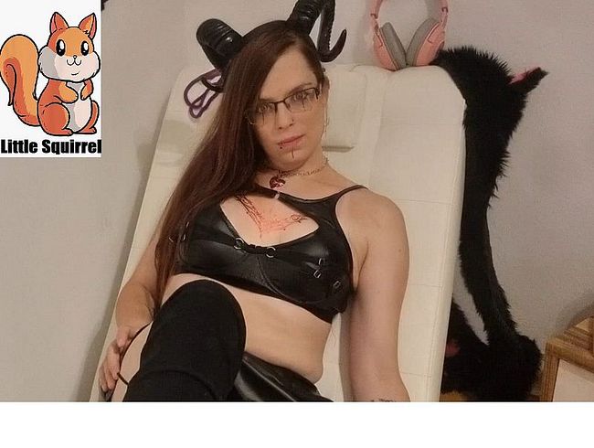 Download: LittleSquirrel - Succubus ist wieder zurück und geiler als zuvor