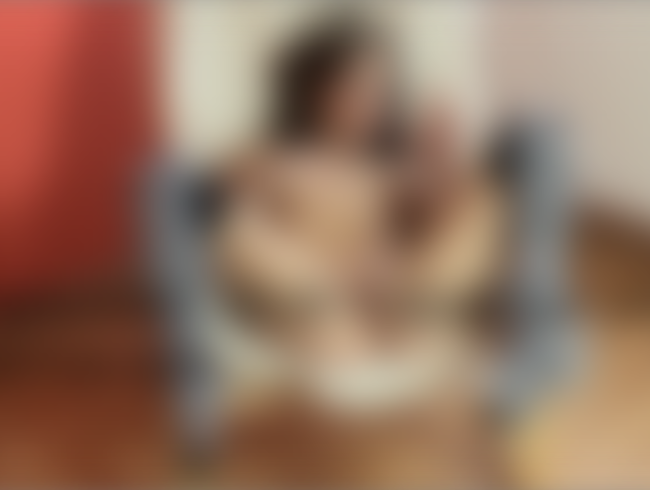 Download: LittleSue - Unglaublich, Multi Orgasmus und Sperma satt