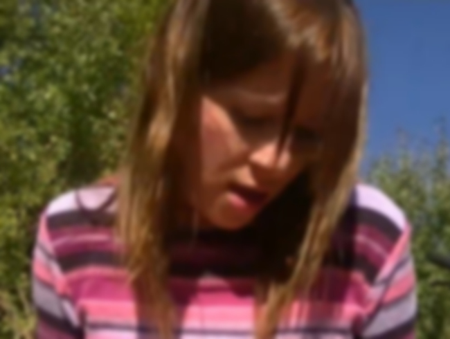 Download: LittleSue - Outdoor, Pisse, Footjob und soooo viel mehr! Viel Spaß ;)