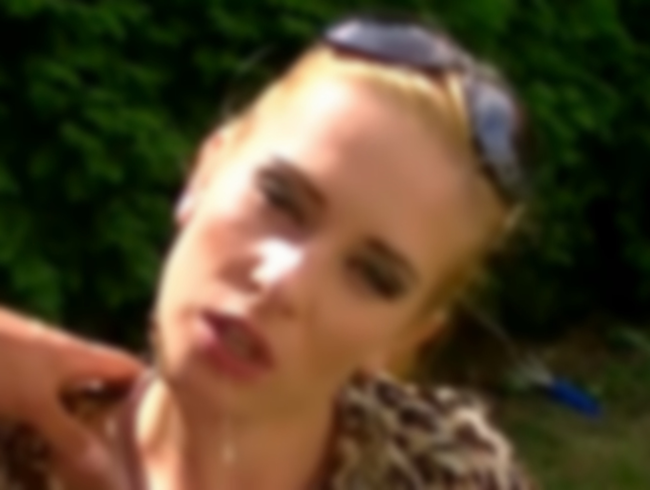 Download: LittleSue - Geile gierige Leoschlampe im Doggystyle abgefickt und vollgerotzt!