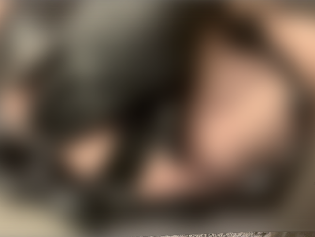 Download: Lola84foryou - Gierig wartet mein Arschloch drauf gefüllt zu werden