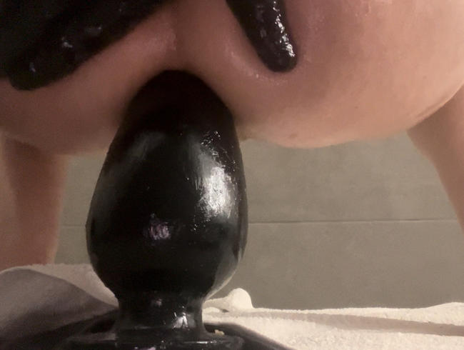 Download: Lola84foryou - Und dann den dicken Plug reiten… mein Arschloch freut sich