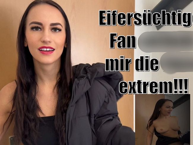Download: Lola_Candy - Eifersüchtiger Fan zerfickt mir die Fotze extrem!!!
