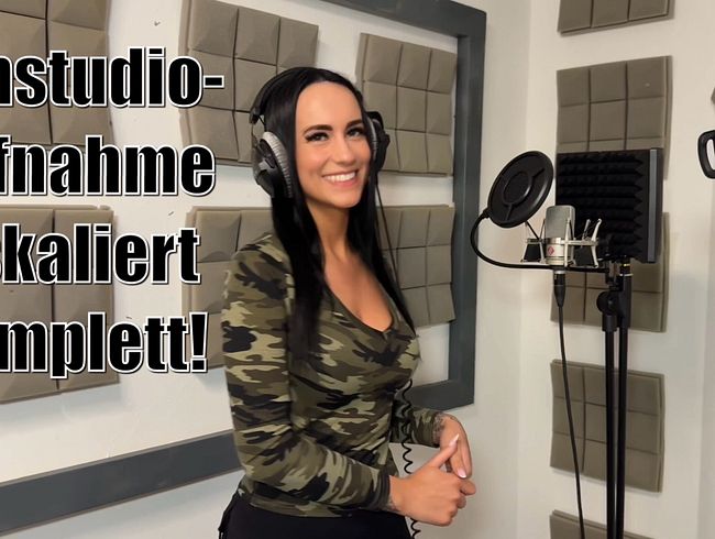 Download: Lola_Candy - Tonstudio-Aufnahme eskaliert komplett!