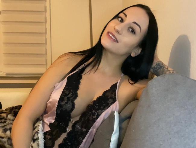 Download: Lola_Candy - Spermaflut in die Fickfresse nach Sexentzug! (Pregnant)