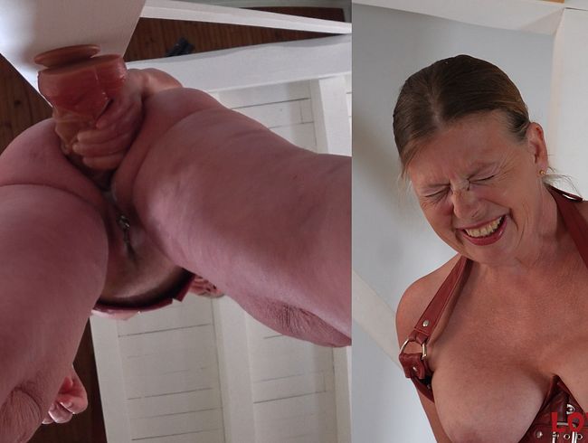 Download: Love-Cat - Big Dildo Challenge – Teil 9 – Den Dicken nun im Stehen genommen