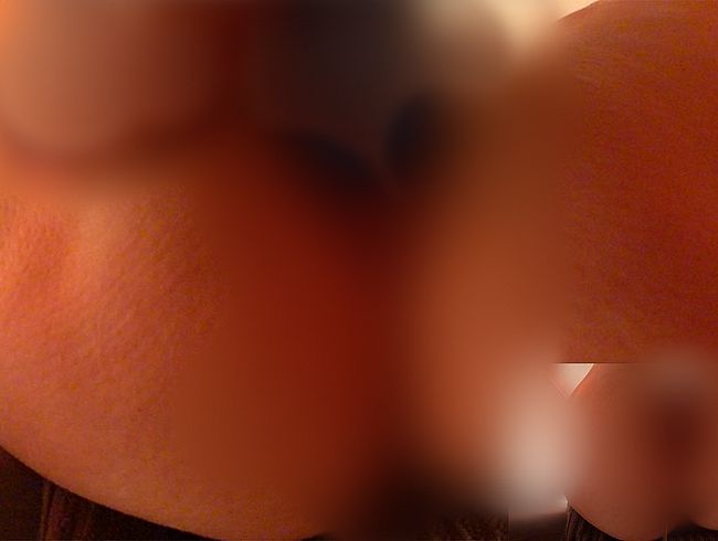 Download: Love-Cat - Close up – Mit Schwanz und Bad Dragon in alle Löcher gefickt I