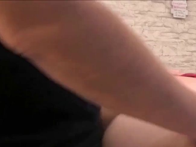 Download: Lucy2013 - Vor dem Frühstück durchgefickt und vollgespritzt