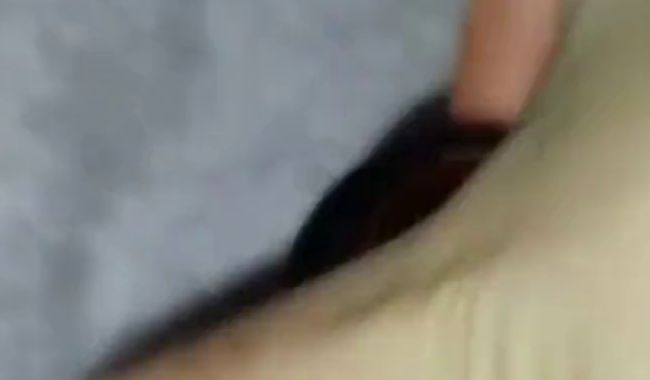 Download: Lucy933 - Am morgen nach dem Baden wurde es heiß..