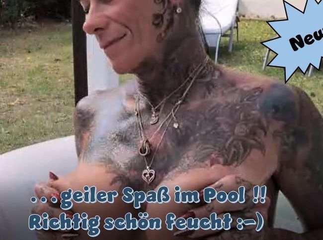 Download: Lucyyyyylove - ...geiler Spaß im Pool ! Richtig schön feucht :-)