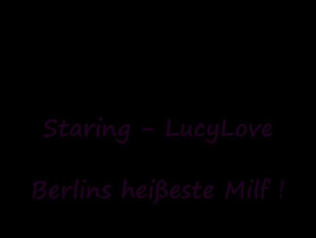 Download: Lucyyyyylove - Mein Nachbar wird im Pool geil geblasen !