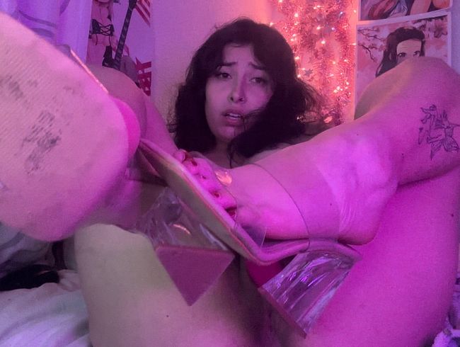 Download: LuhanaEberle - vibrierende meine Muschi in High Heels